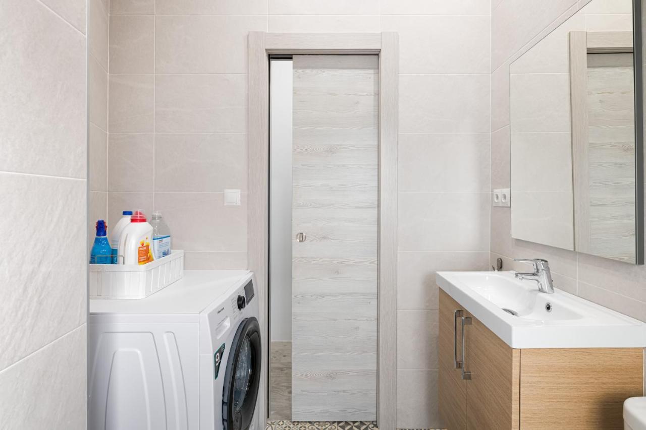 Apartamento Espacioso 3 Hab Dobles 2 Banos, Junto Ayuntamiento *